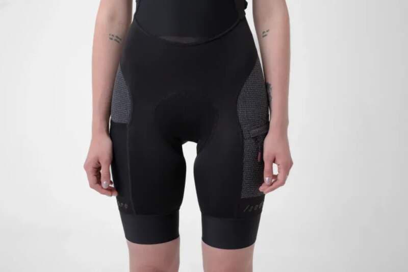 W Cyklokalhoty ISADORE Gravel Cargo Bib Shorts Black - náhled 4